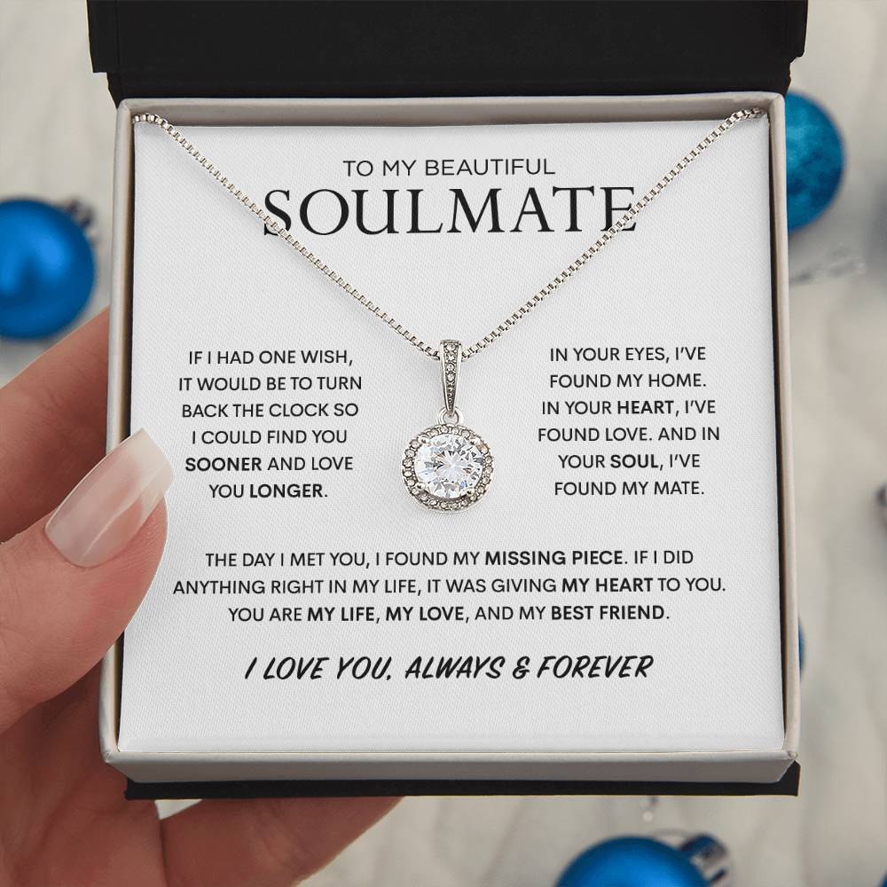 Beautiful Soulmate Keepsake Necklace