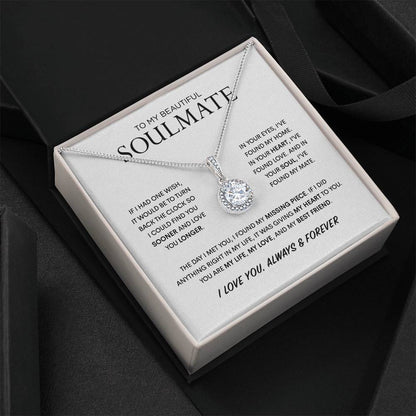 Beautiful Soulmate Keepsake Necklace