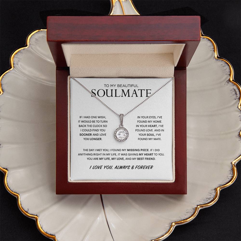 Beautiful Soulmate Keepsake Necklace